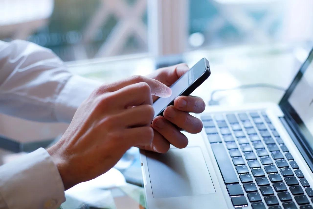 Telehealth psychologist providing behavioural support to an NDIS client in regional Wodonga.